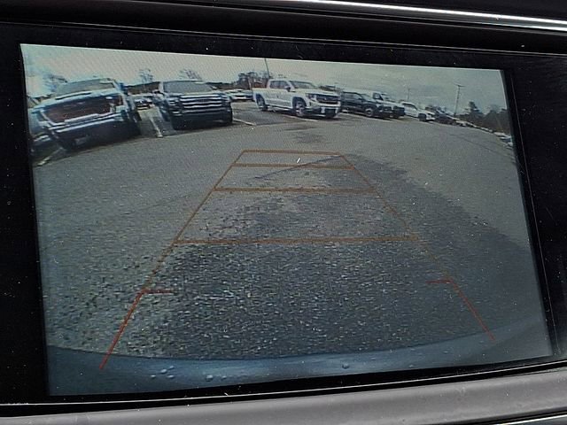 Used 2018 Buick Enclave Essence image 18