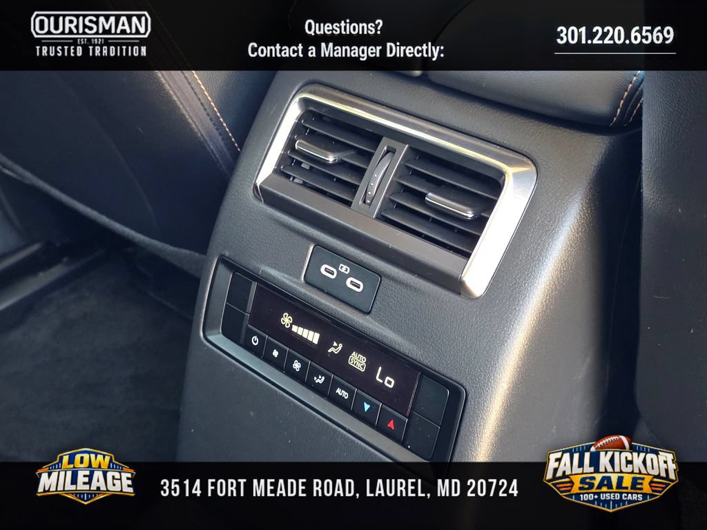 Used 2024 MAZDA CX-90 Plug-In Hybrid w/ Premium Pkg AWD/4WD image 16