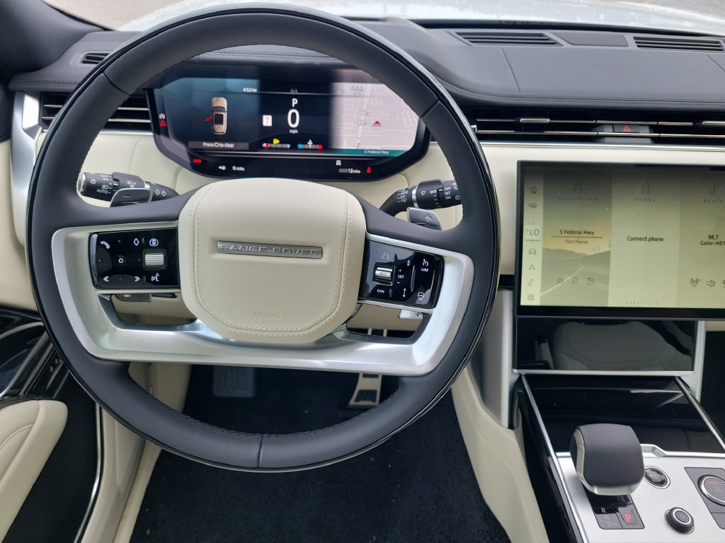 New 2027 Land Rover Range Rover Long Wheelbase SE AWD/4WD image 19