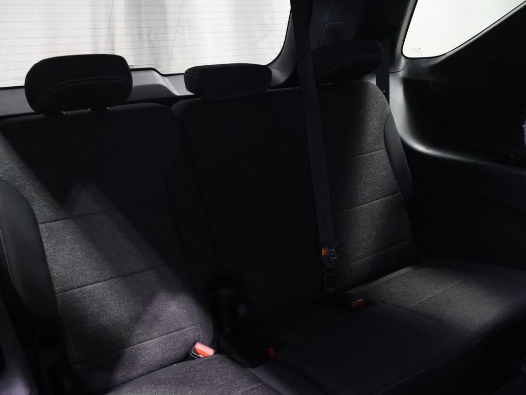 Used 2024 Chevrolet Traverse LT image 23