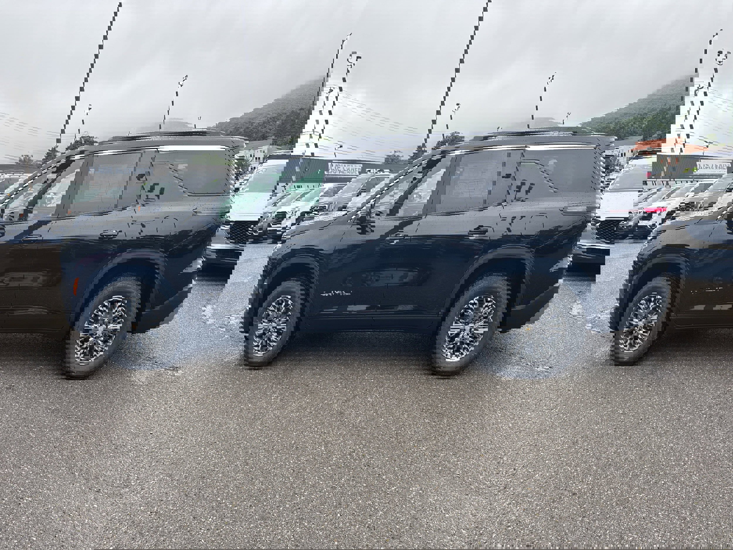 New 2026 Chevrolet Traverse LT image 7