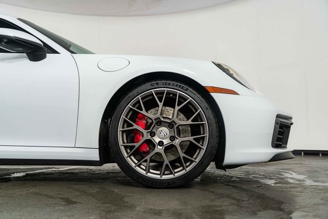 Used 2021 Porsche 911 Carrera 4S AWD/4WD image 11