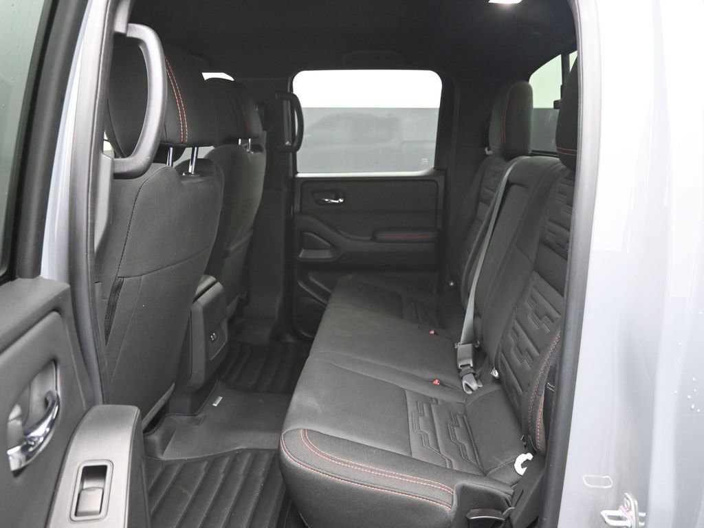 Used 2025 Nissan Frontier PRO-4X image 14