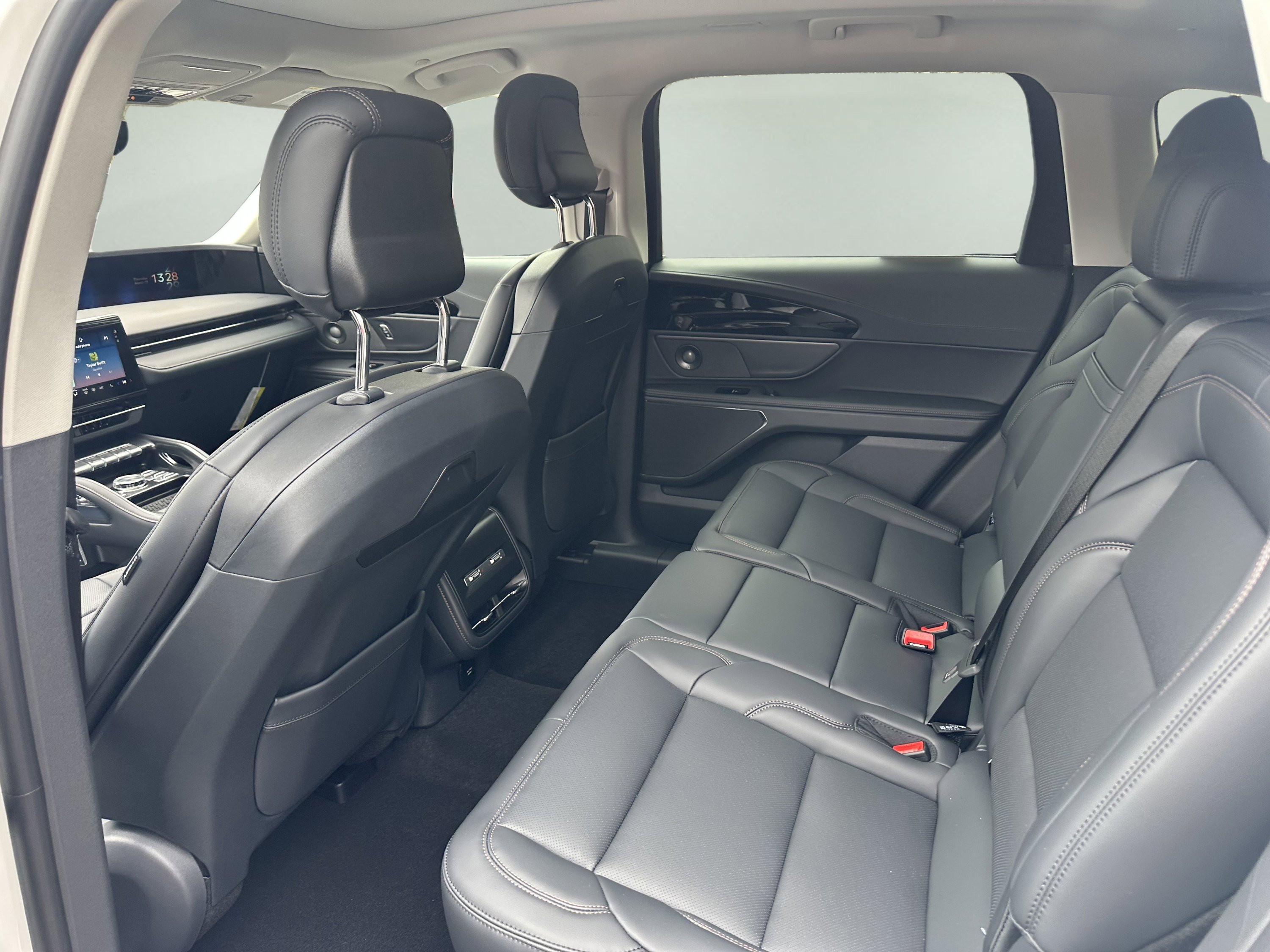 New 2026 Lincoln Nautilus Premier w/ Equipment Group 102A image 10