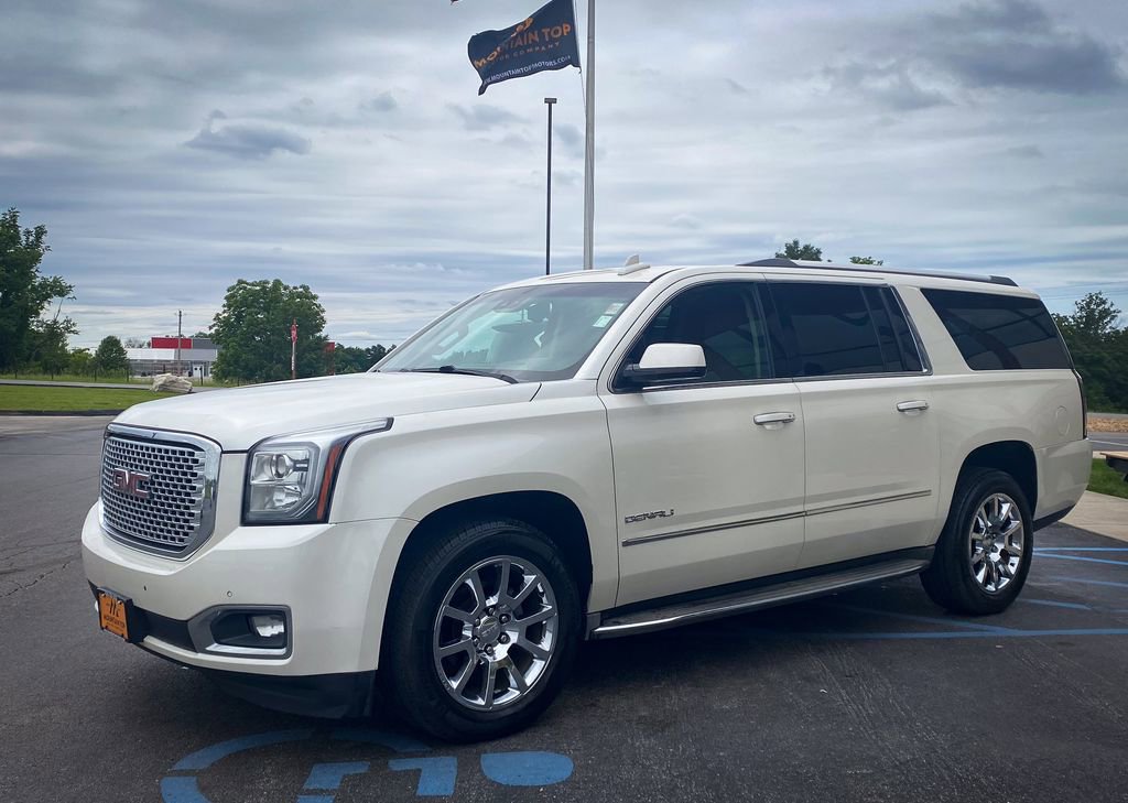 Used 2015 GMC Yukon XL Denali w/ Open Road Package AWD/4WD image 15