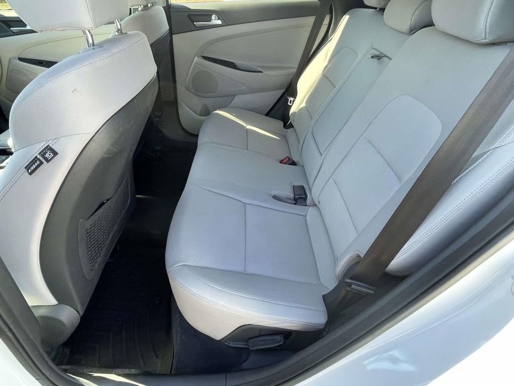 Used 2019 Hyundai Tucson SEL w/ Cargo Package image 12