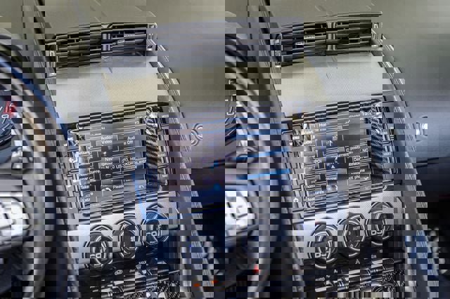 Used 2014 Jaguar F-TYPE Convertible image 35