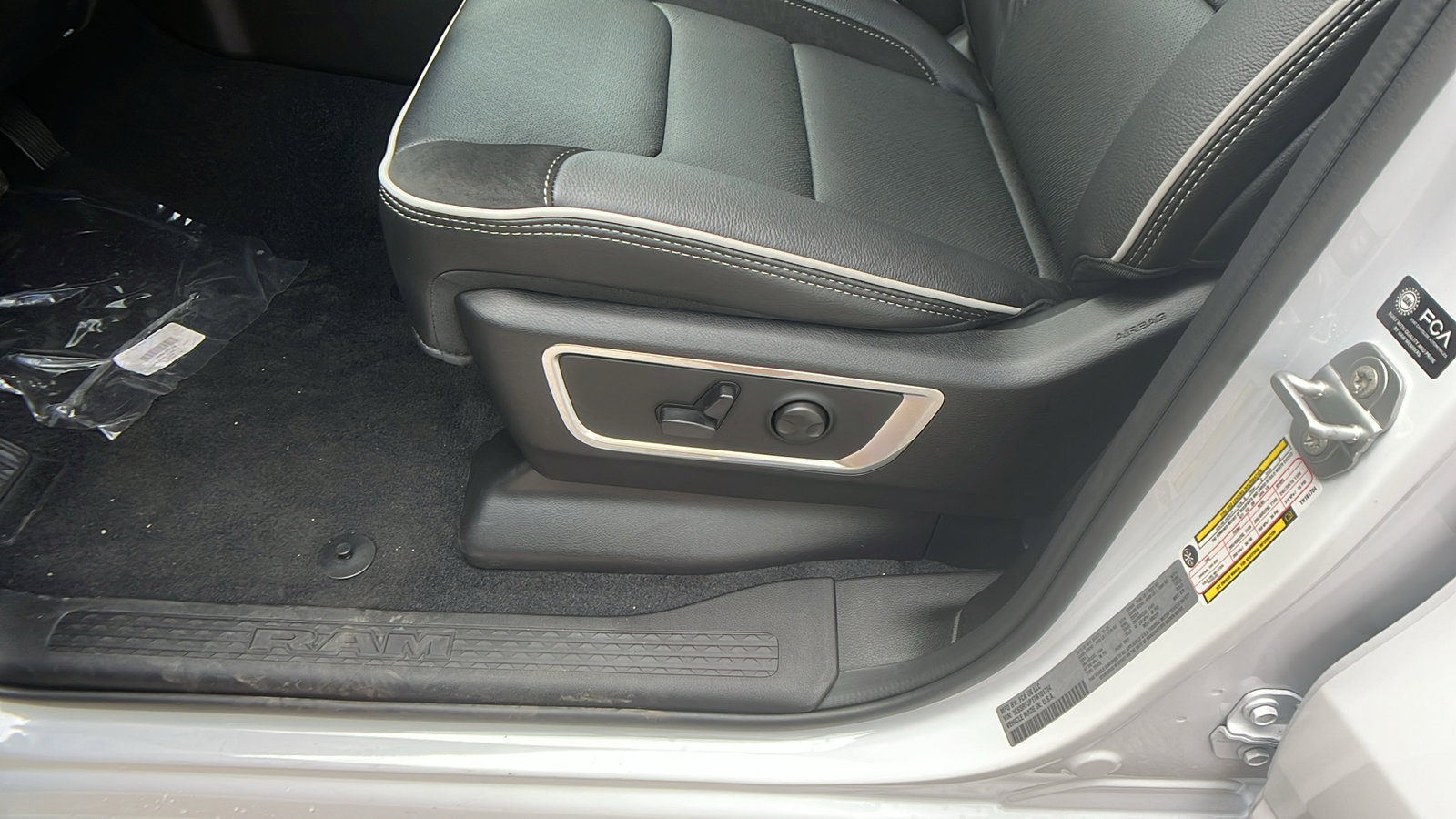 New 2026 RAM 1500 Laramie image 17
