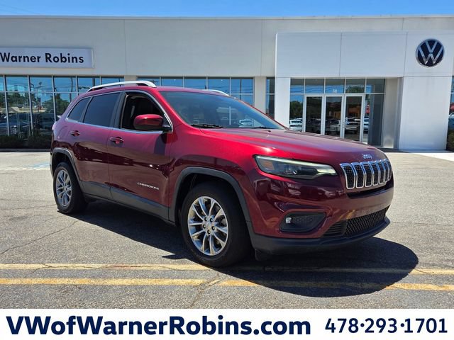 Used 2019 Jeep Cherokee Latitude Plus w/ Comfort/Convenience Group FWD image 1