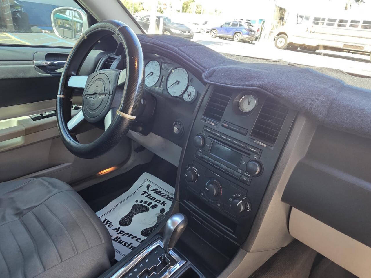 Used 2005 Chrysler 300 RWD image 10