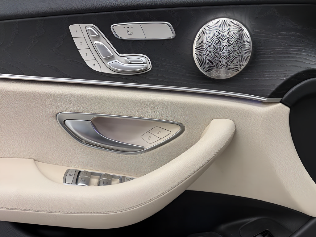 Used 2022 Mercedes-Benz E 350 Sedan image 11