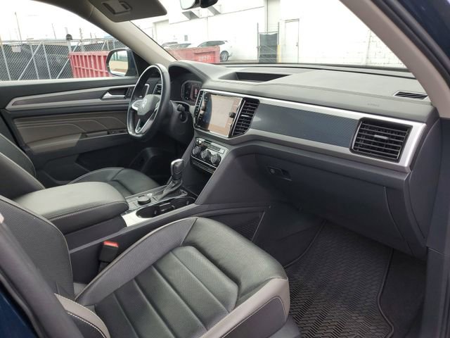 Used 2022 Volkswagen Atlas SEL Premium image 29