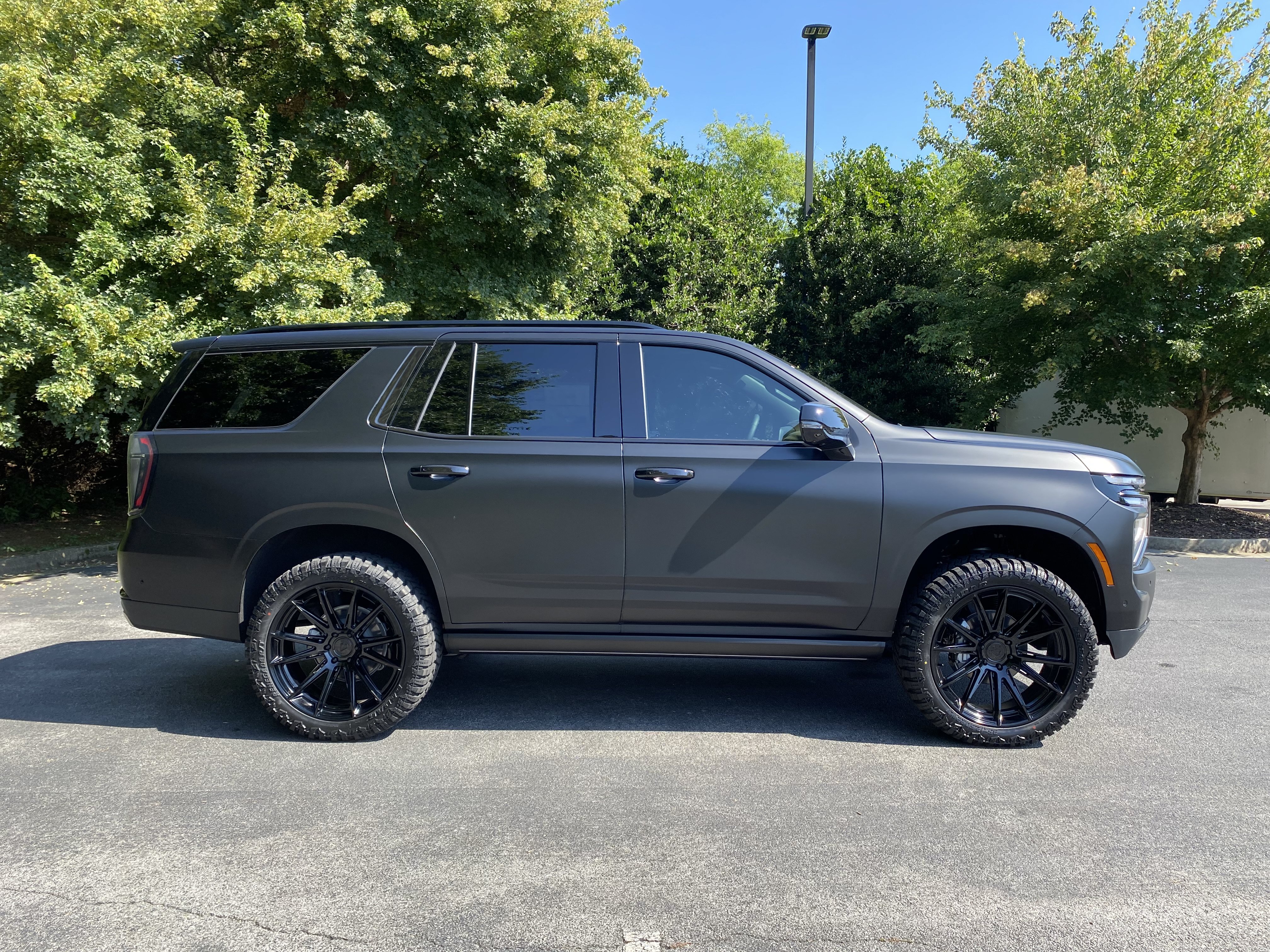 New 2026 Chevrolet Tahoe High Country AWD/4WD image 10