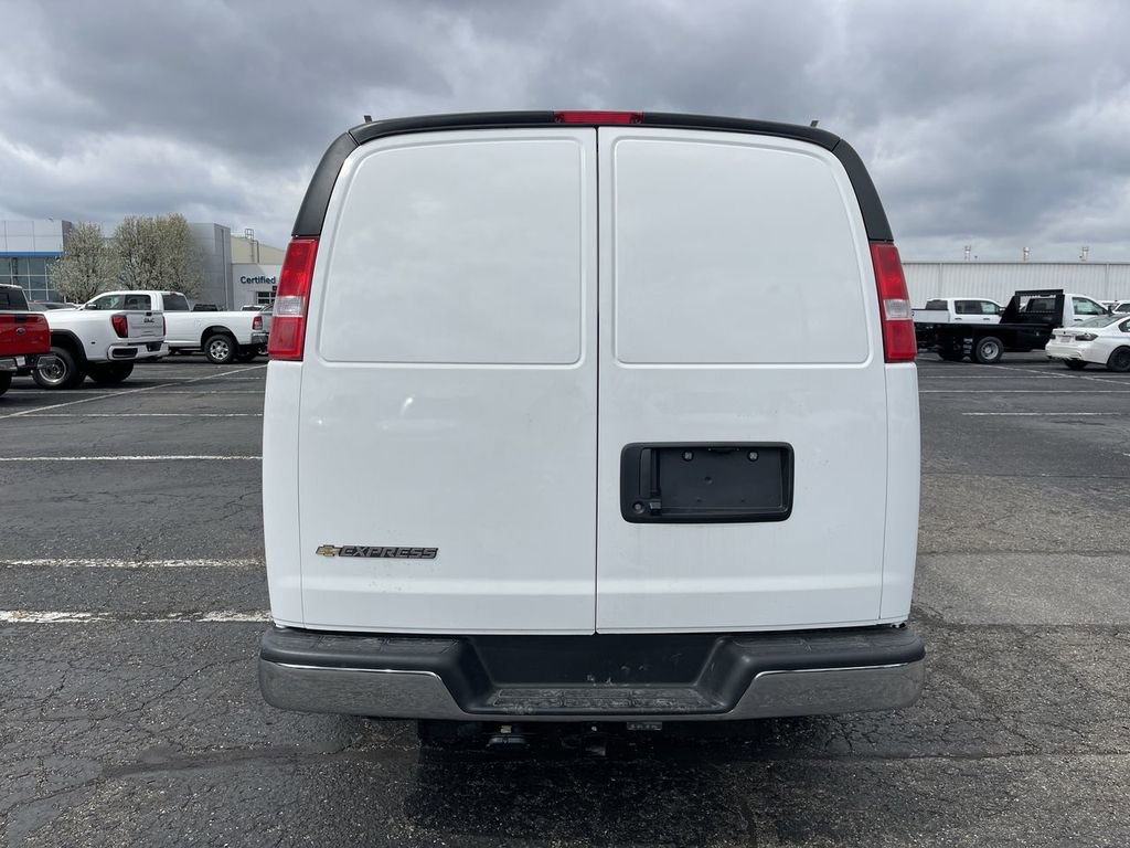 New 2026 Chevrolet Express 2500 Extended w/ Driver Convenience Package image 4