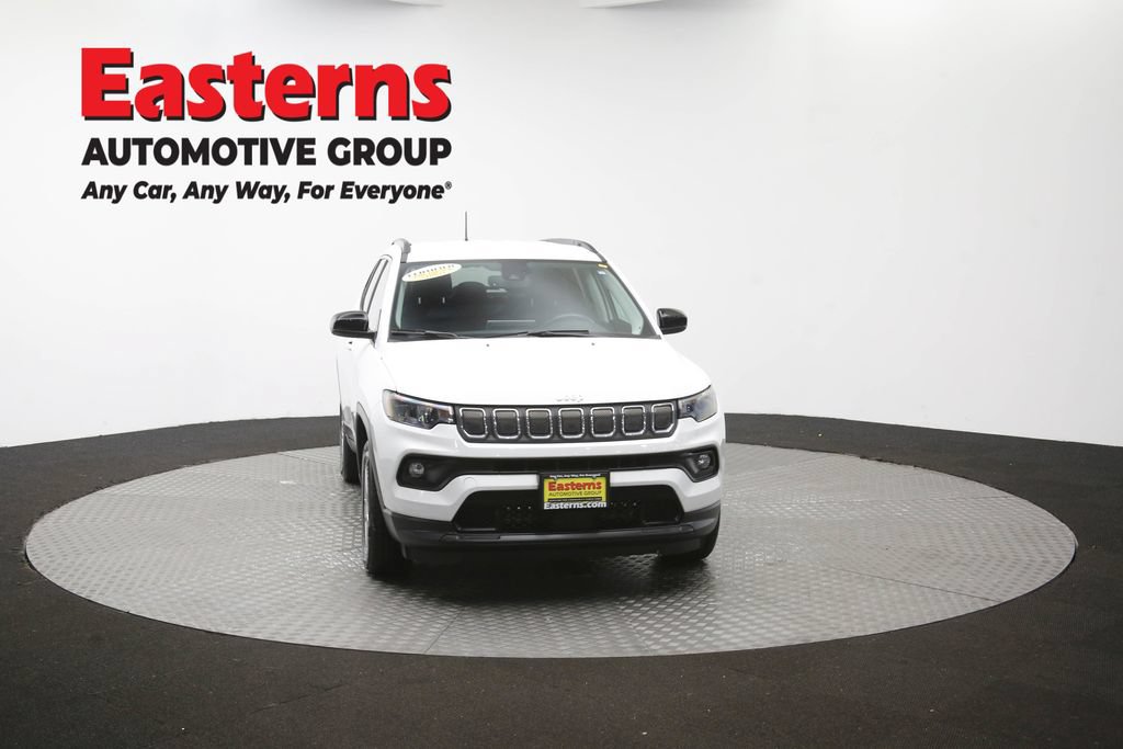 Used 2022 Jeep Compass Latitude w/ Convenience Group AWD/4WD image 51