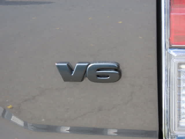 Used 2023 Toyota Tacoma TRD Off-Road AWD/4WD image 9
