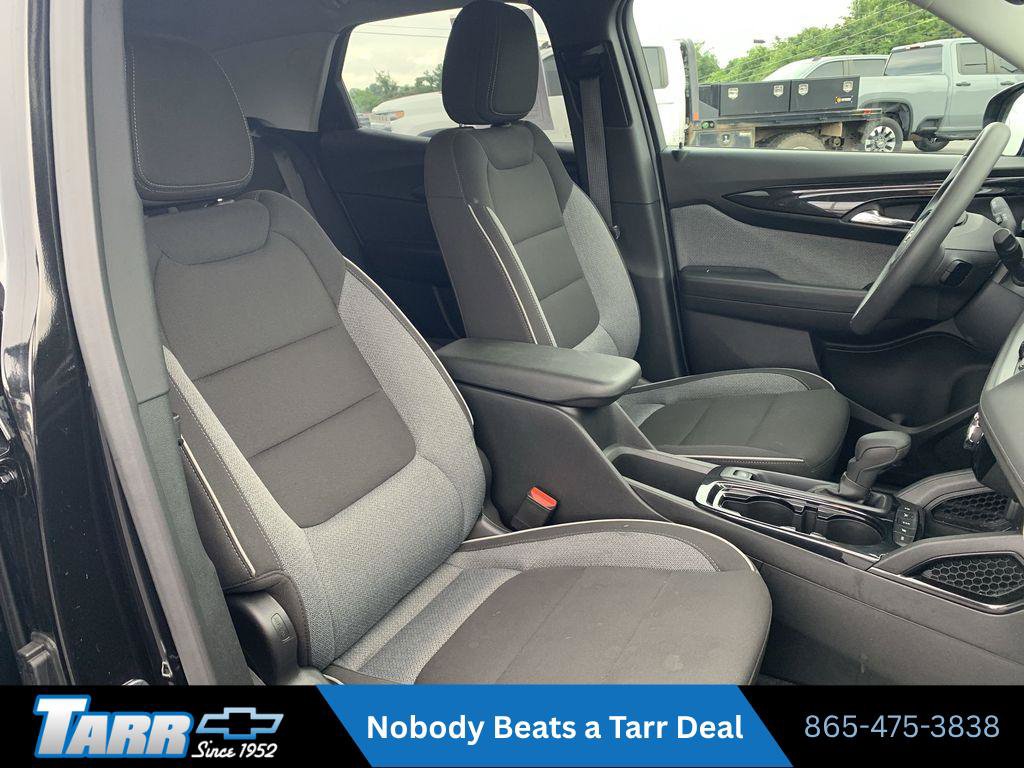 Used 2025 Chevrolet TrailBlazer LT AWD/4WD image 24