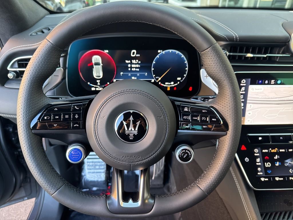 New 2026 Maserati Grecale Modena image 11