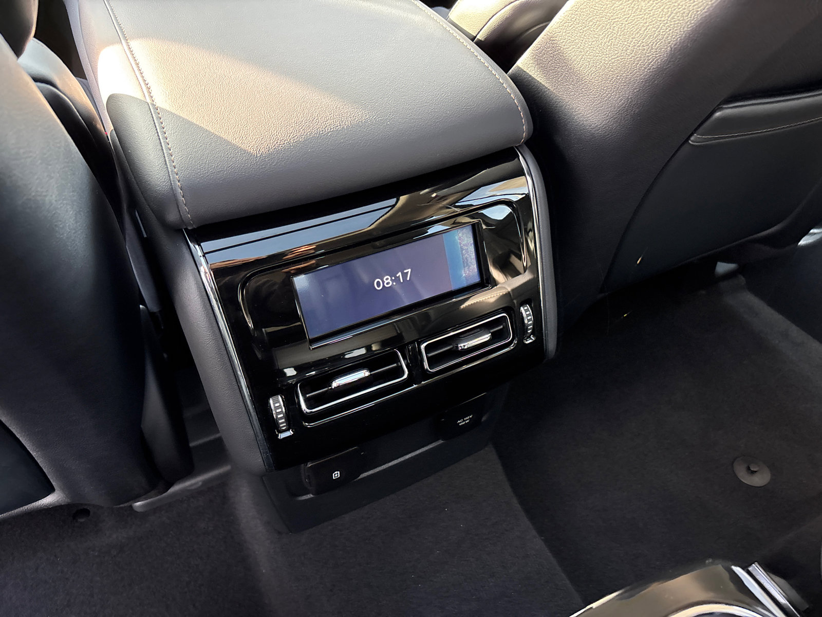 New 2026 Lincoln Aviator Reserve AWD/4WD image 30
