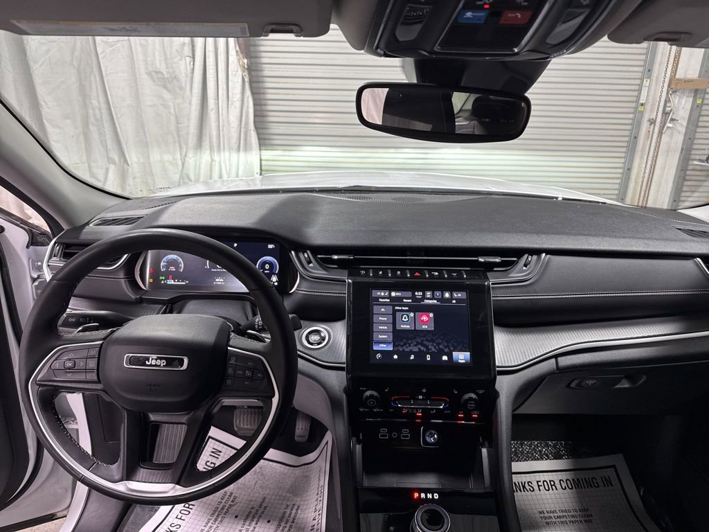 Used 2023 Jeep Grand Cherokee L Laredo w/ Luxury Tech Group I RWD image 19