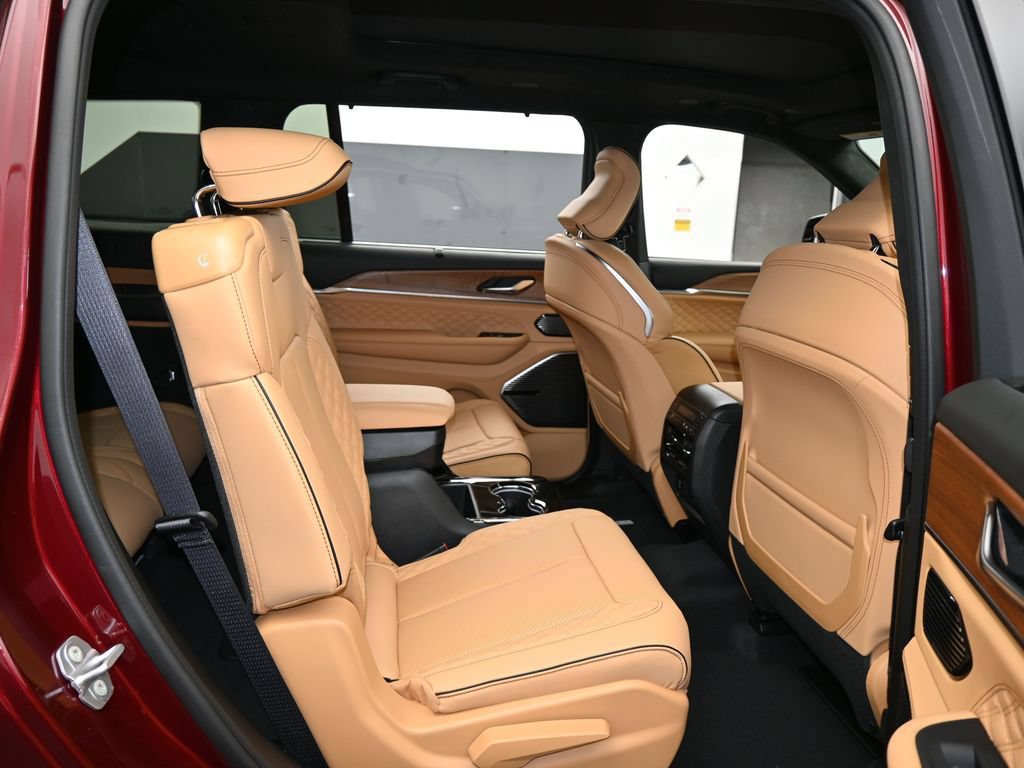 New 2025 Jeep Grand Cherokee L Summit AWD/4WD image 43
