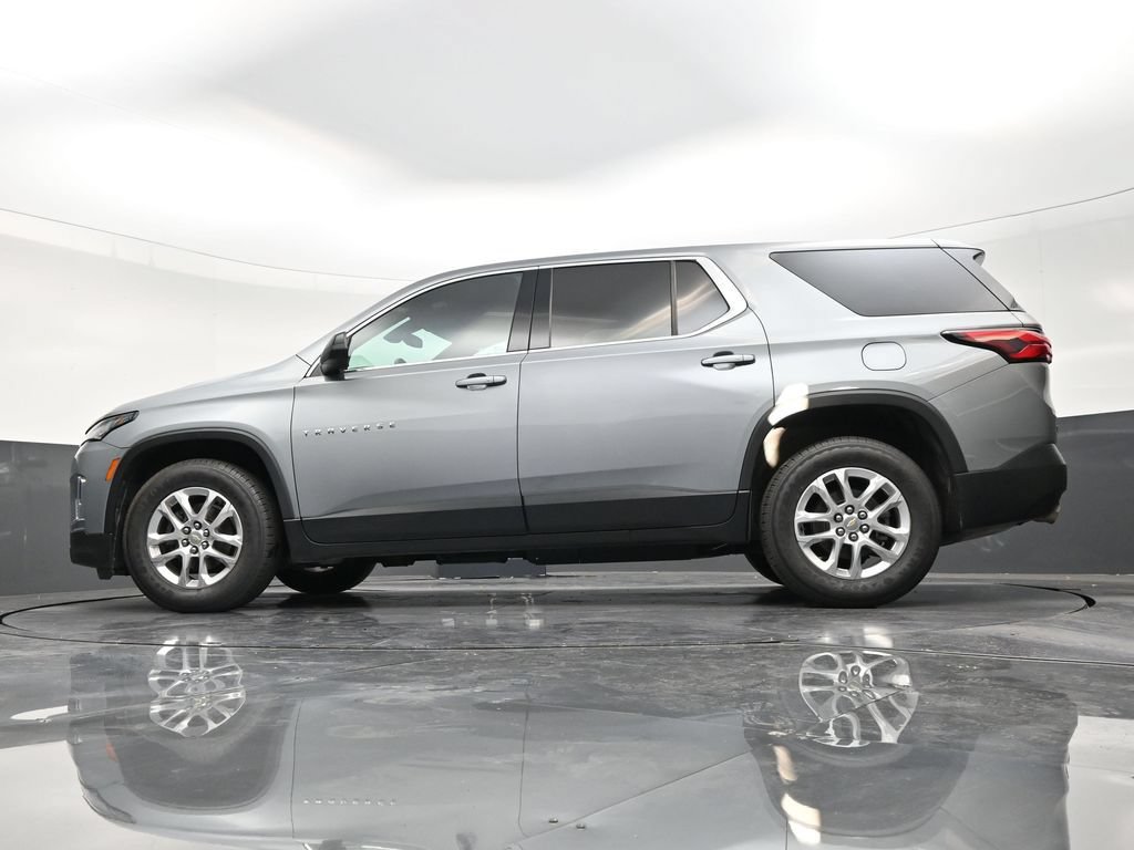 Used 2023 Chevrolet Traverse LS FWD image 21