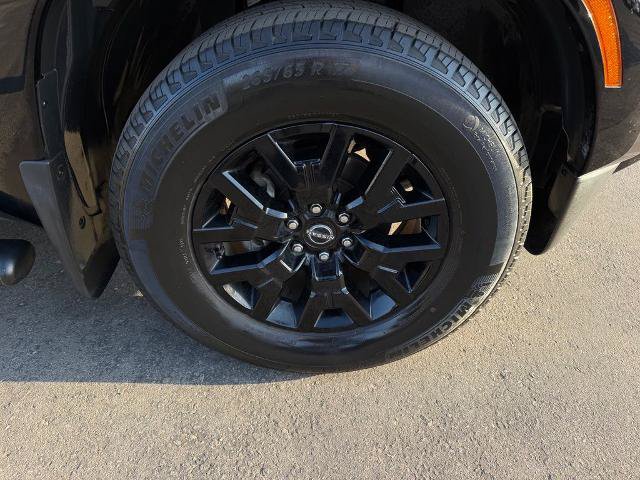 Certified 2023 Nissan Frontier SV w/ Midnight Edition Package RWD image 9