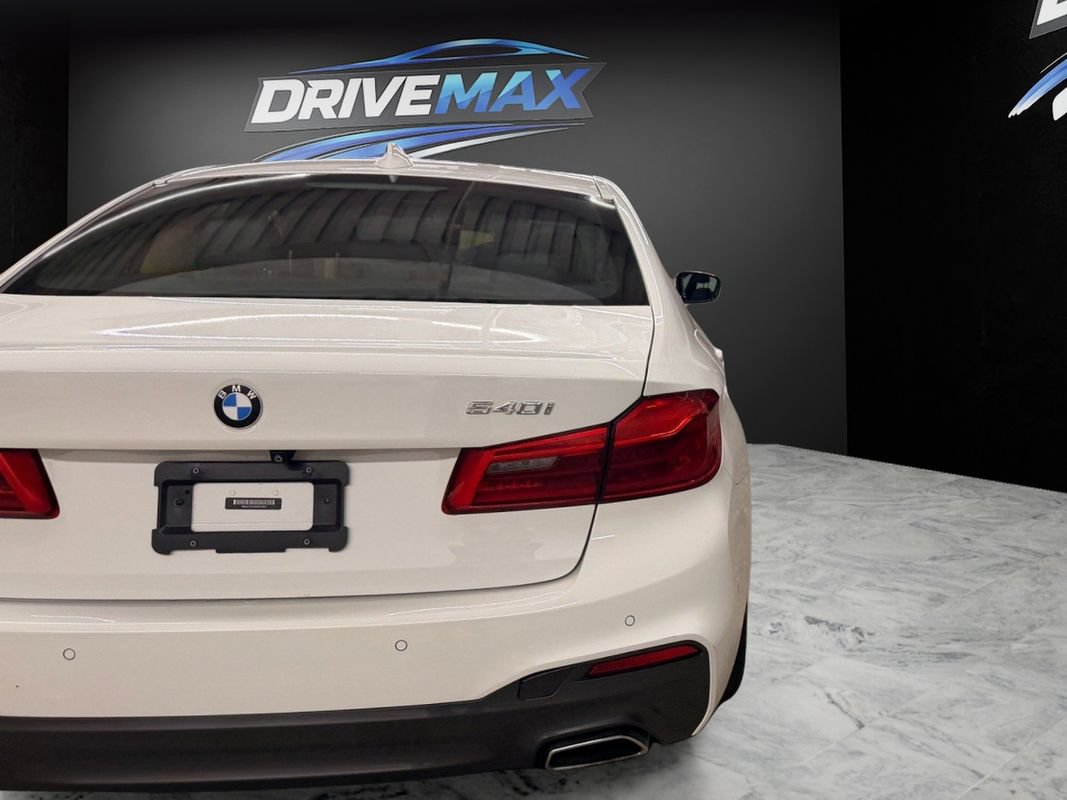 Used 2019 BMW 540i xDrive w/ M Sport Package AWD/4WD image 9
