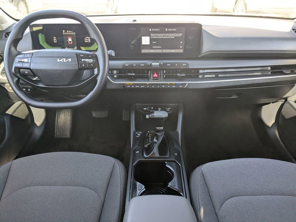 Used 2025 Kia K4 LXS image 25