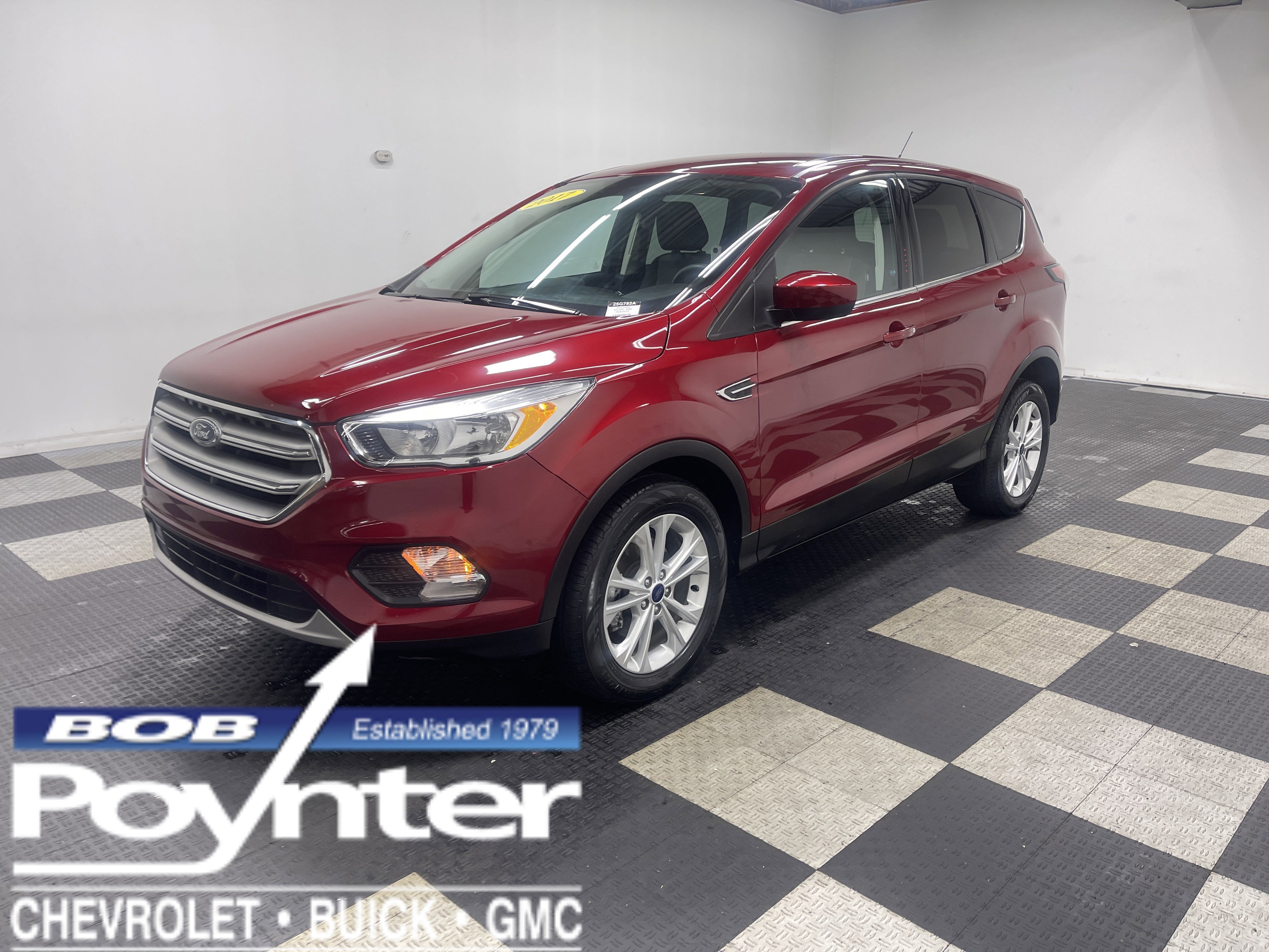 Used 2017 Ford Escape SE