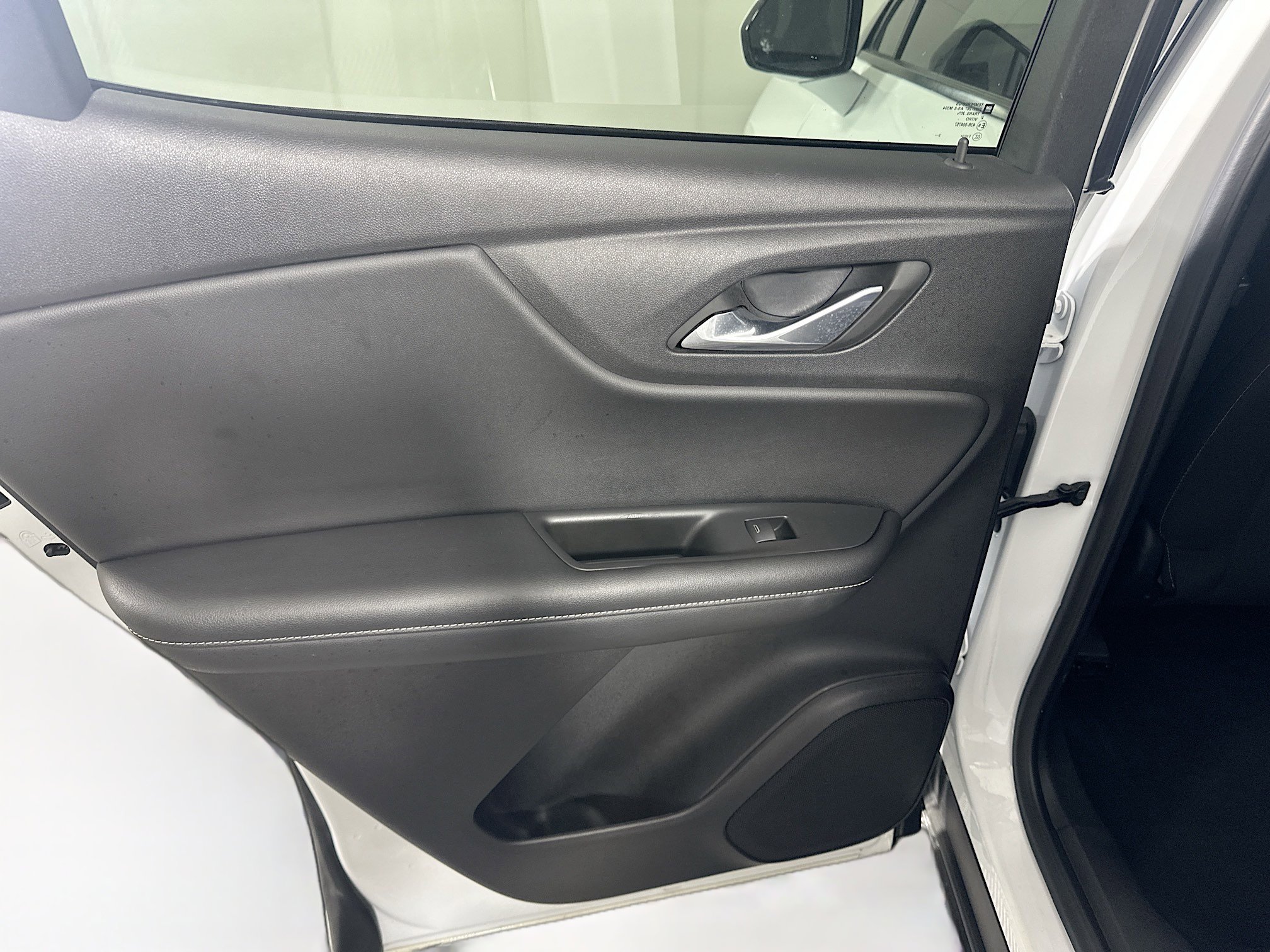 Used 2024 Chevrolet Blazer LT w/ Driver Confidence Package image 32