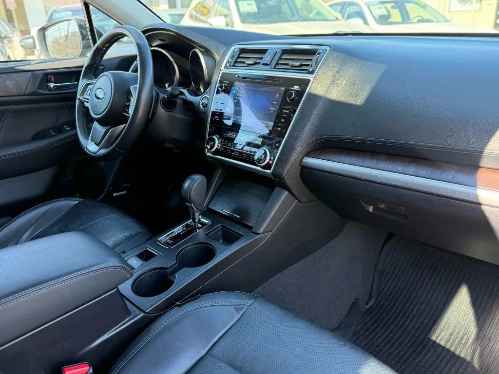 Used 2019 Subaru Outback 2.5i Limited AWD/4WD image 22