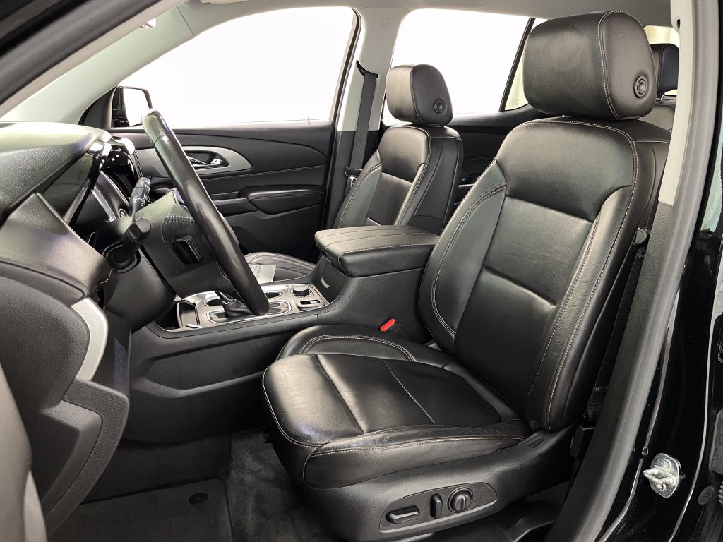 Used 2020 Chevrolet Traverse RS AWD/4WD image 24