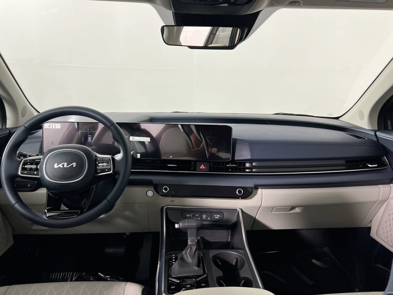New 2026 Kia Carnival EX FWD image 30