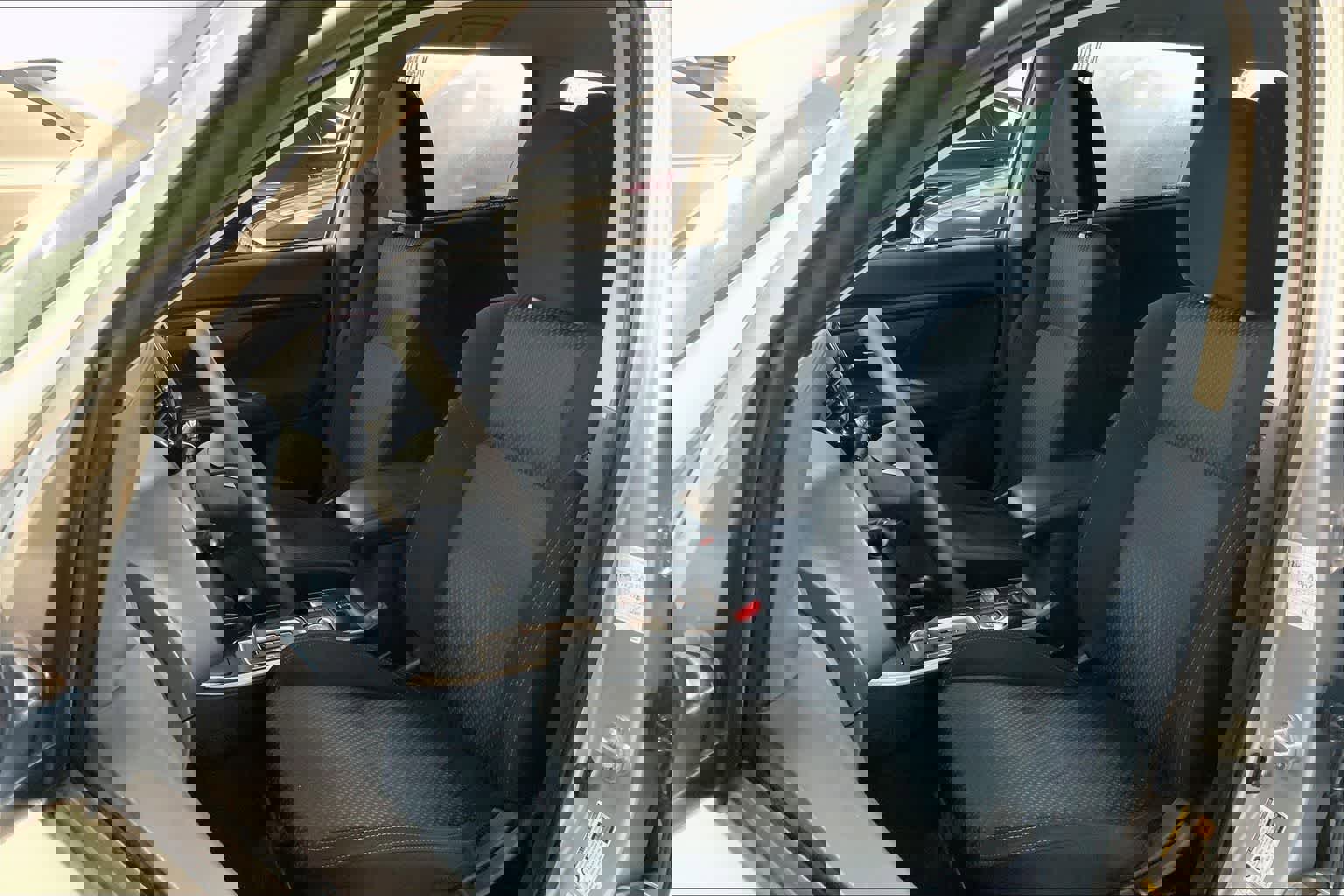 Used 2020 Mitsubishi Outlander ES image 9