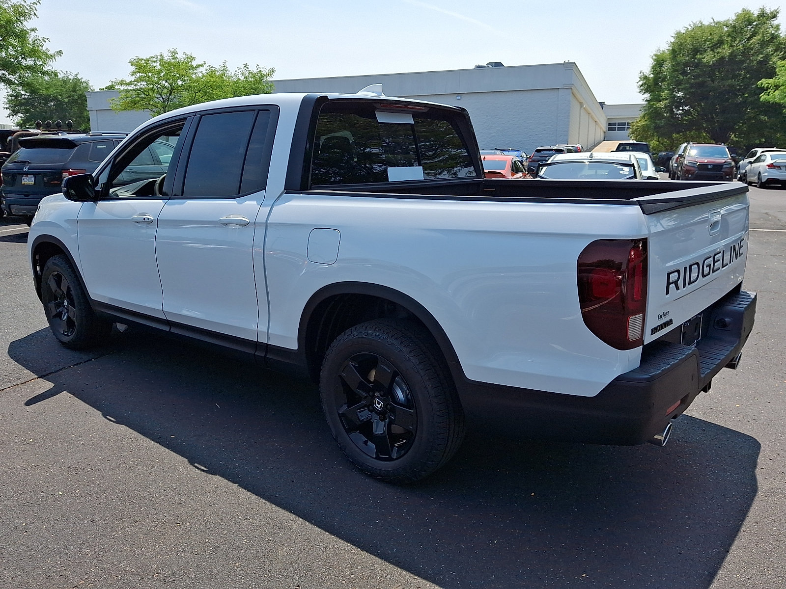 New 2026 Honda Ridgeline Black Edition image 3