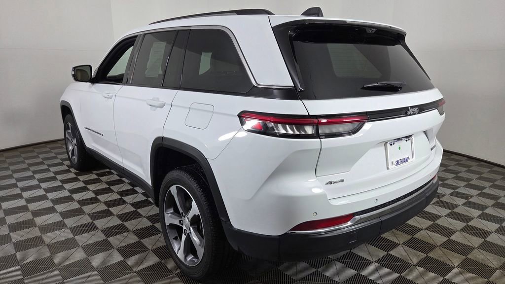 Used 2023 Jeep Grand Cherokee Limited w/ Luxury Tech Group II image 6
