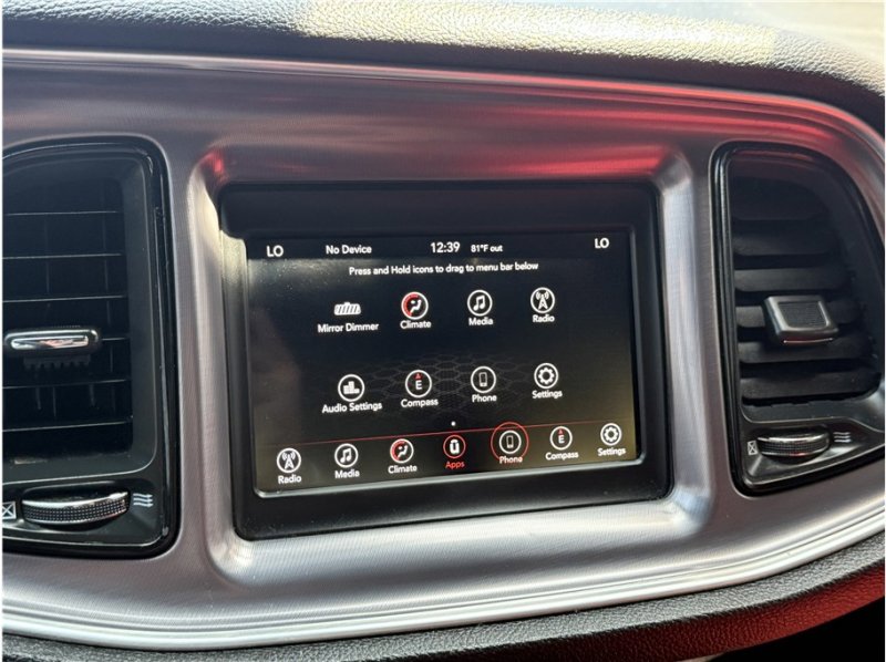 Used 2019 Dodge Challenger SXT image 40