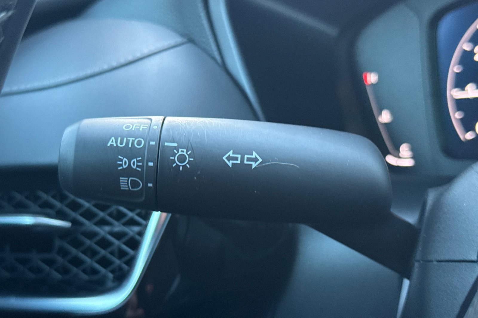 Certified 2025 Acura ADX AWD image 31