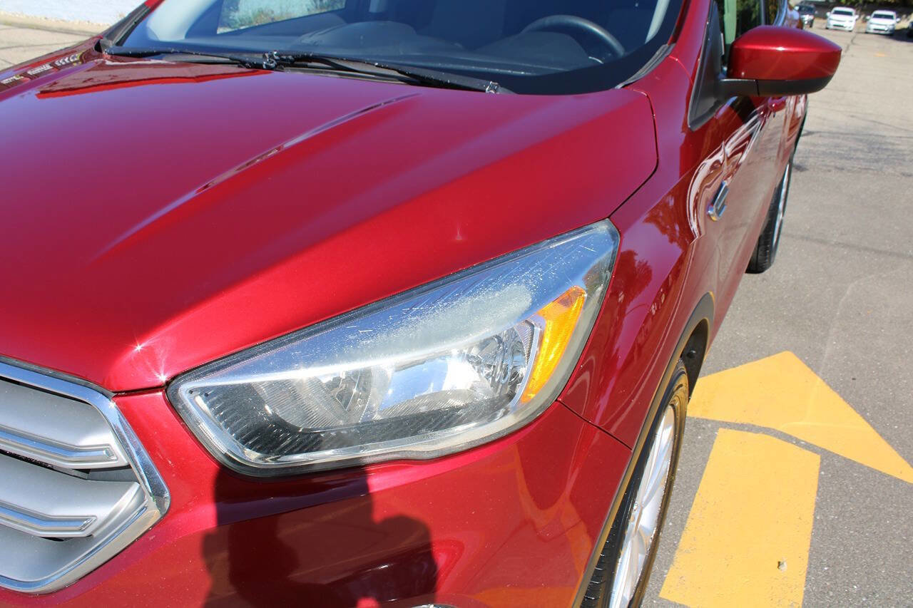 Used 2017 Ford Escape SE image 23