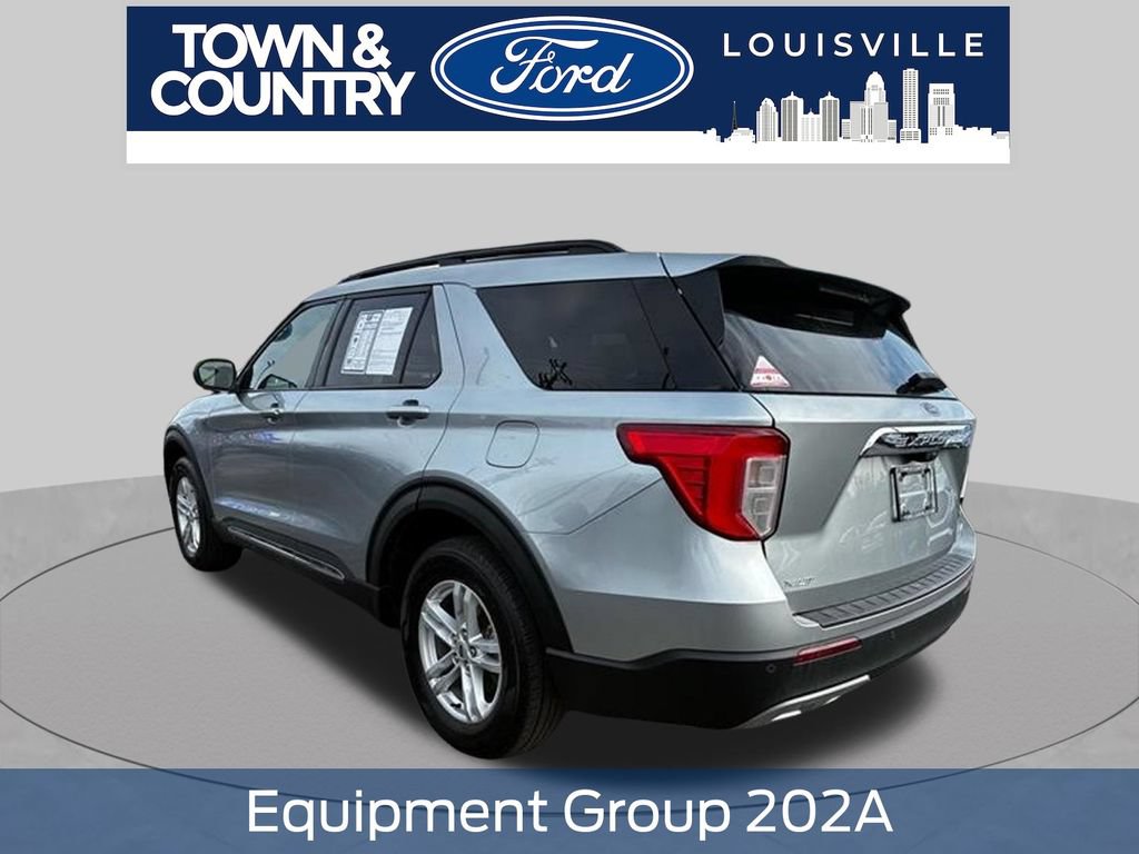 Used 2024 Ford Explorer XLT w/ Equipment Group 202A AWD/4WD image 6