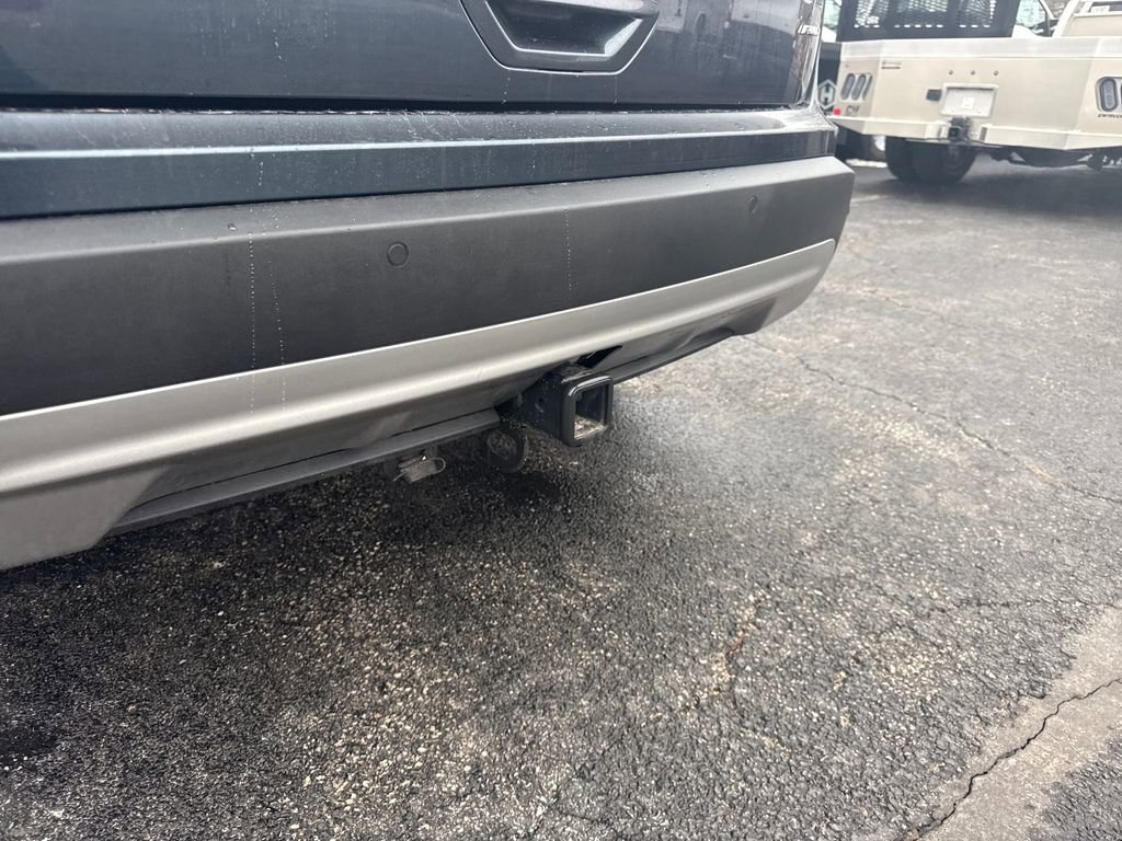 Used 2024 Ford Edge SEL w/ Convenience Package image 11