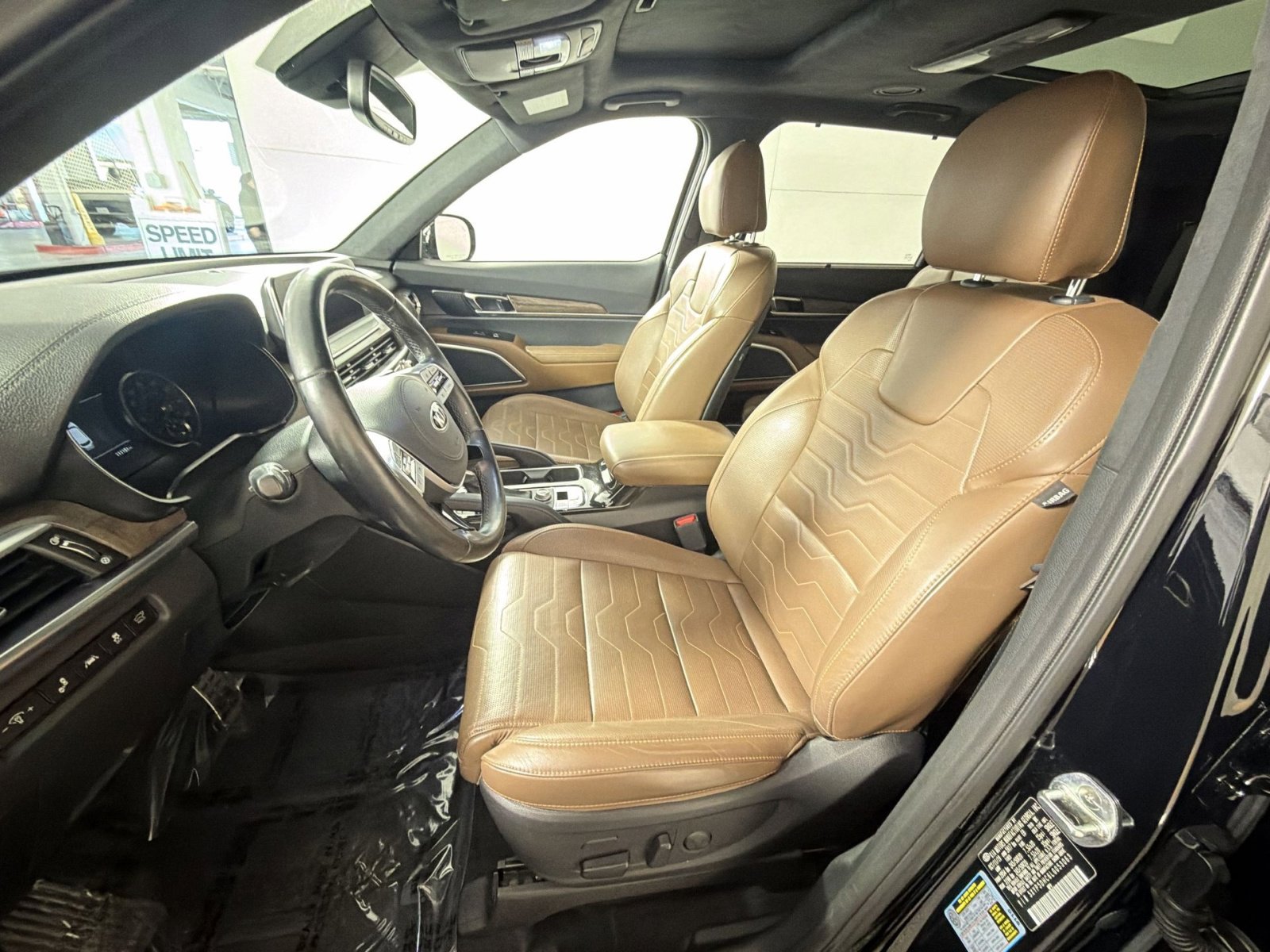 Used 2020 Kia Telluride SX w/ SX Prestige Package image 13