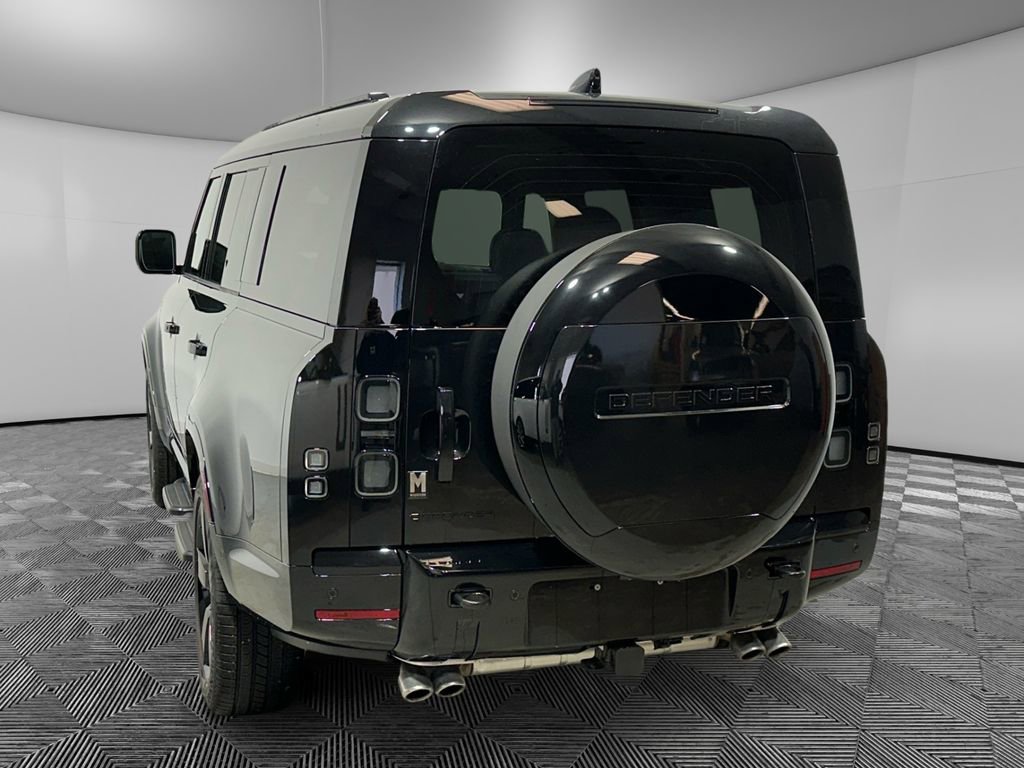 New 2026 Land Rover Defender 130 V8 image 3