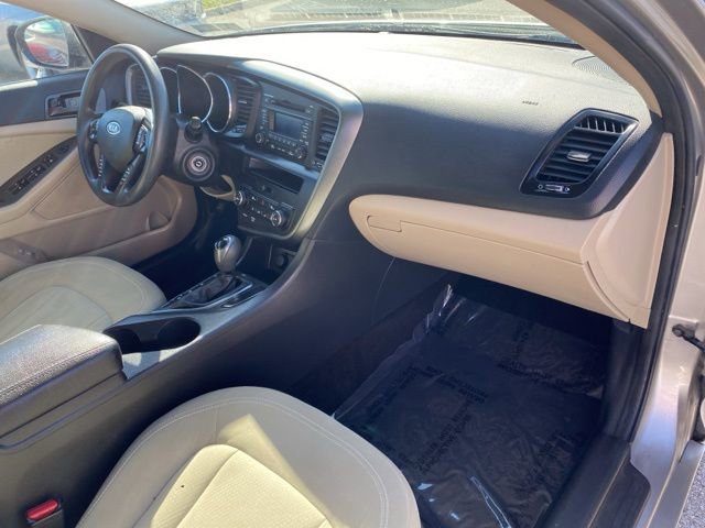 Used 2011 Kia Optima LX FWD image 24