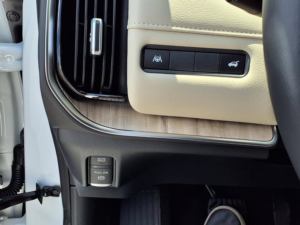 New 2026 Nissan Armada Platinum AWD/4WD image 16