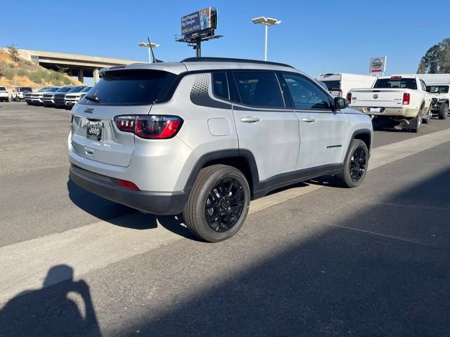 New 2026 Jeep Compass Latitude AWD/4WD image 7