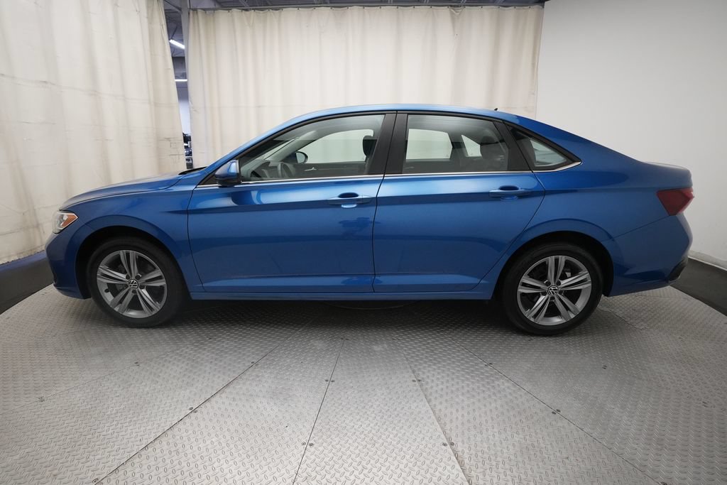 Used 2023 Volkswagen Jetta SE FWD image 23