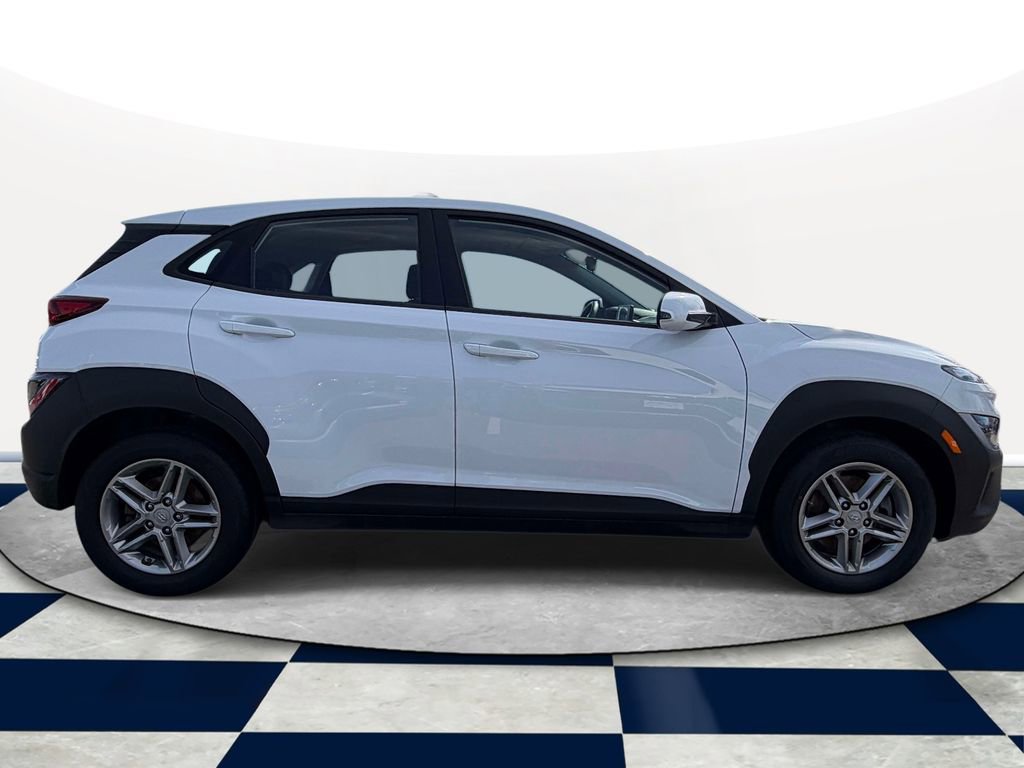 Certified 2023 Hyundai Kona SE w/ Cargo Package image 5