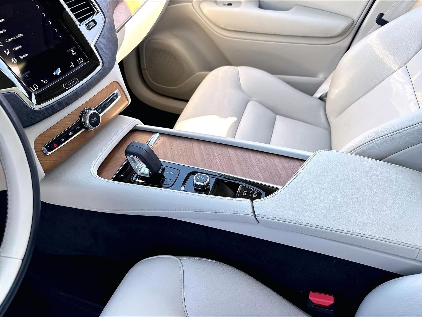 Used 2022 Volvo XC90 T8 Inscription Expression w/ Advanced Package AWD/4WD image 20